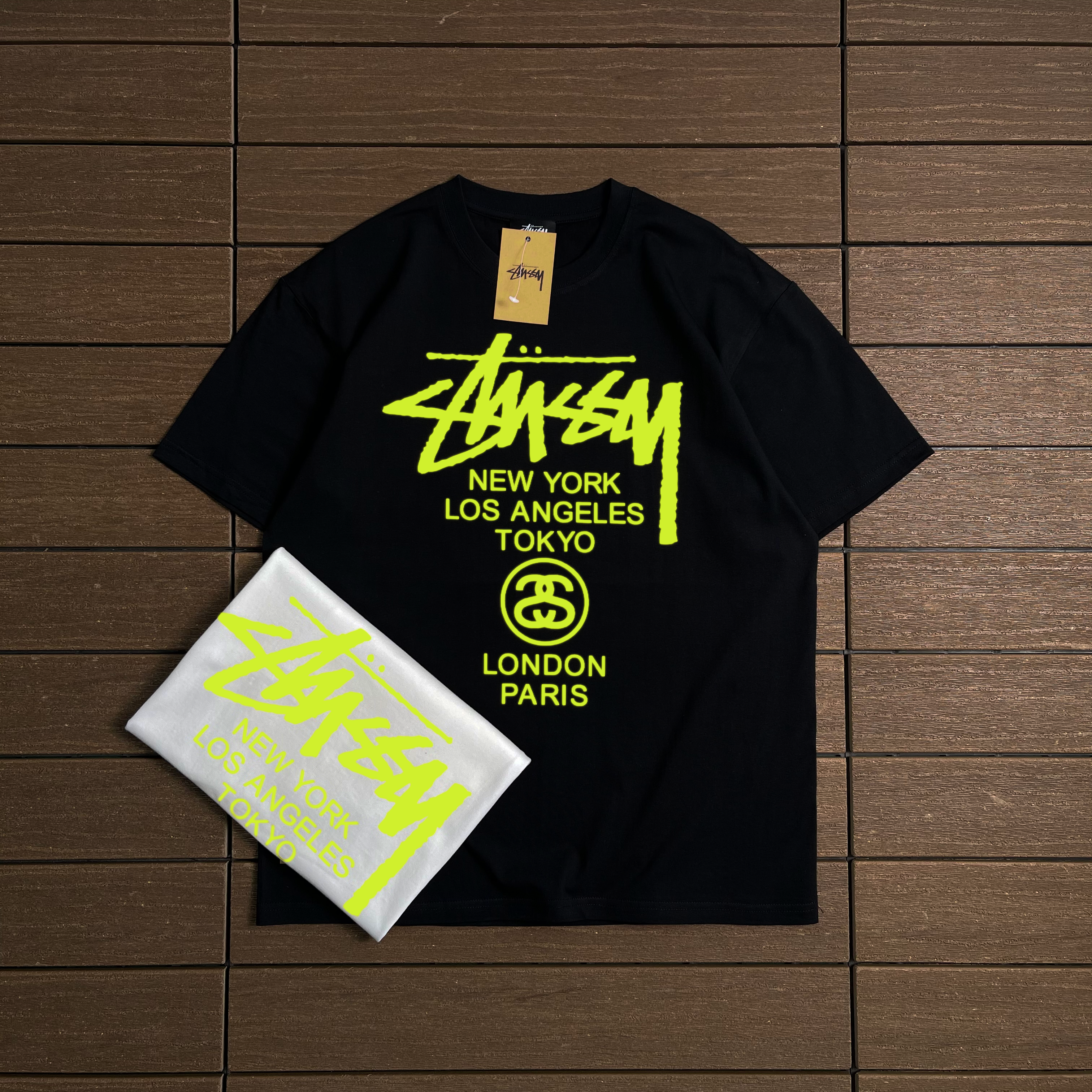 STUSSY T-SHIRT