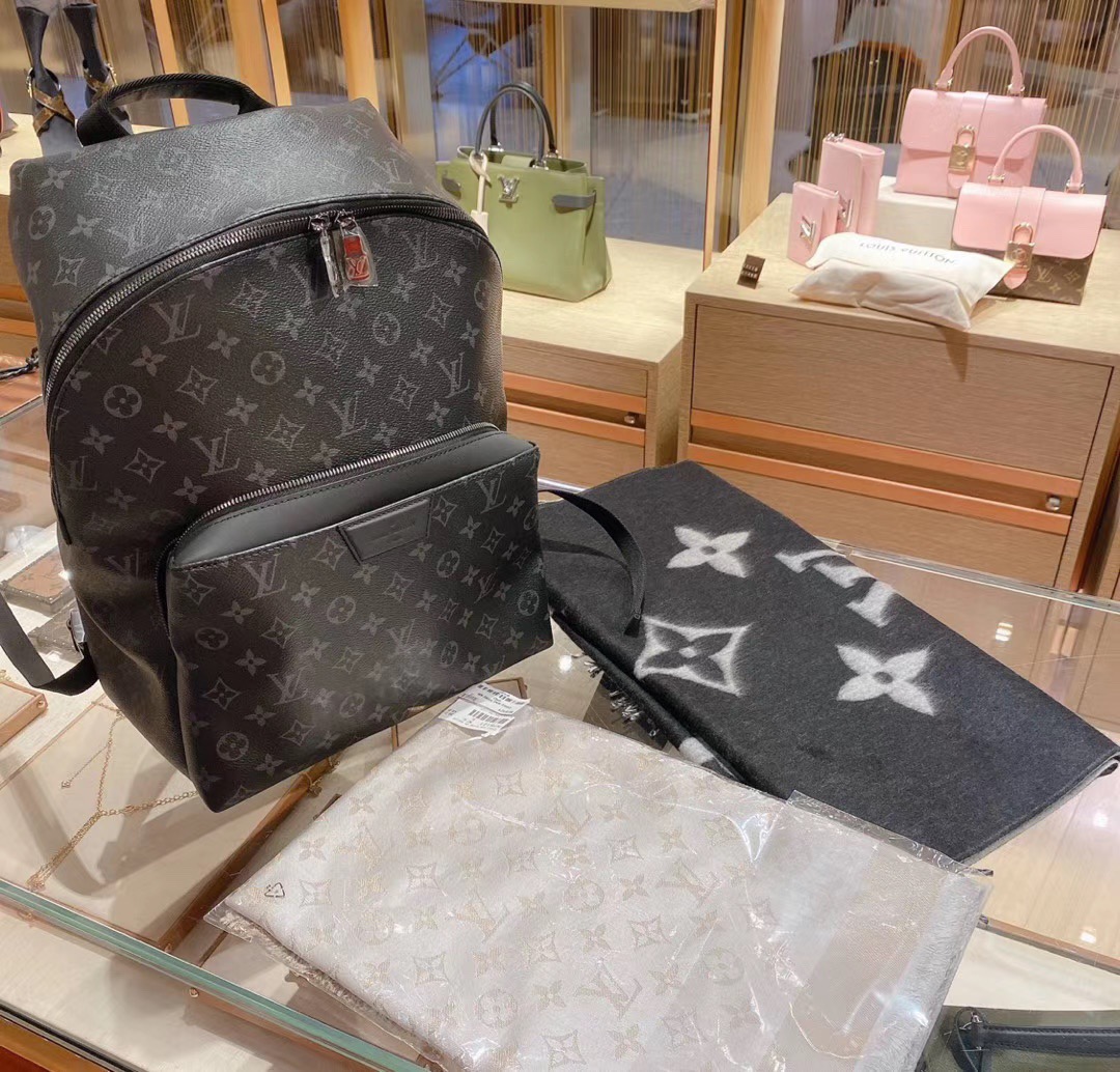 LV BAG