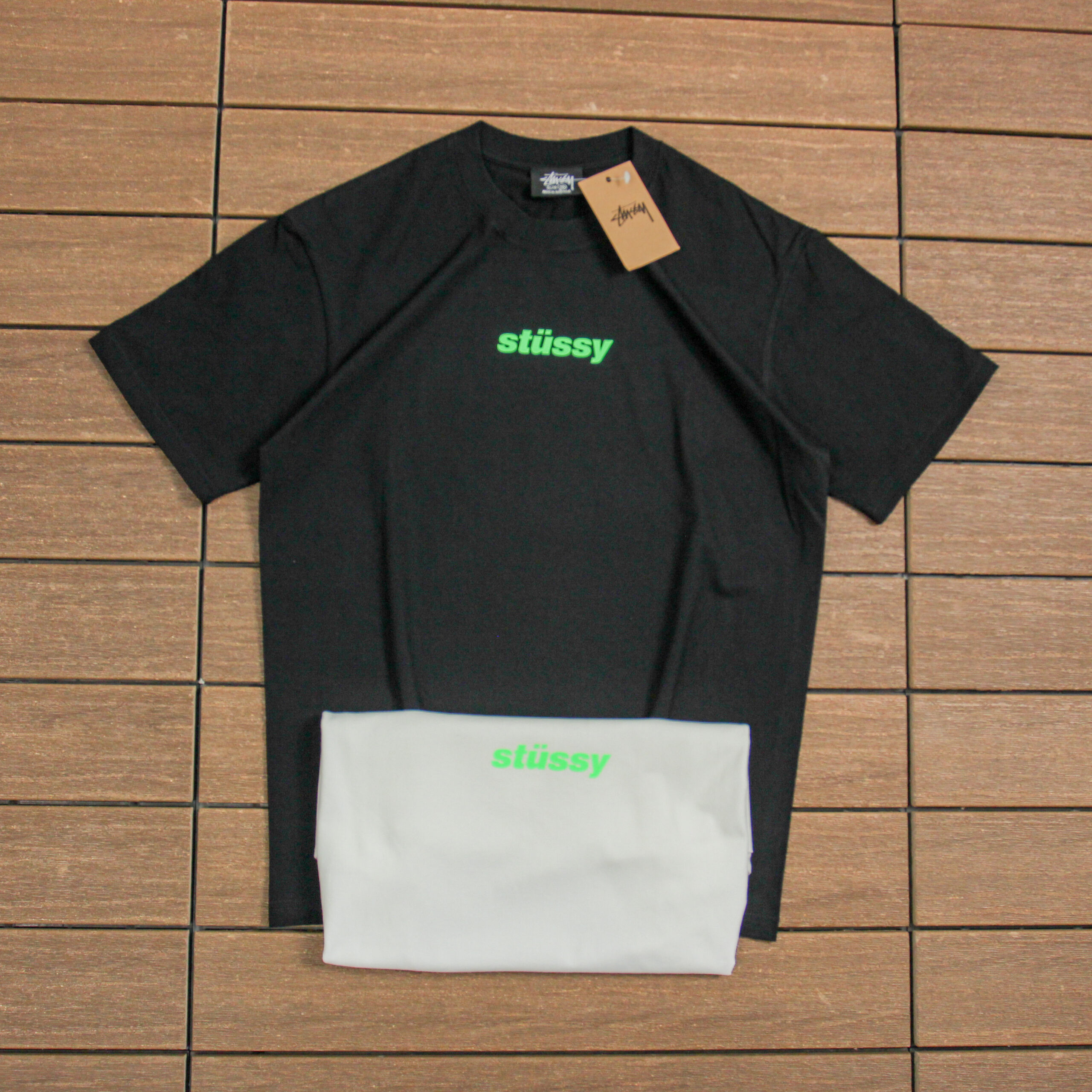 STUSSY T-SHIRT