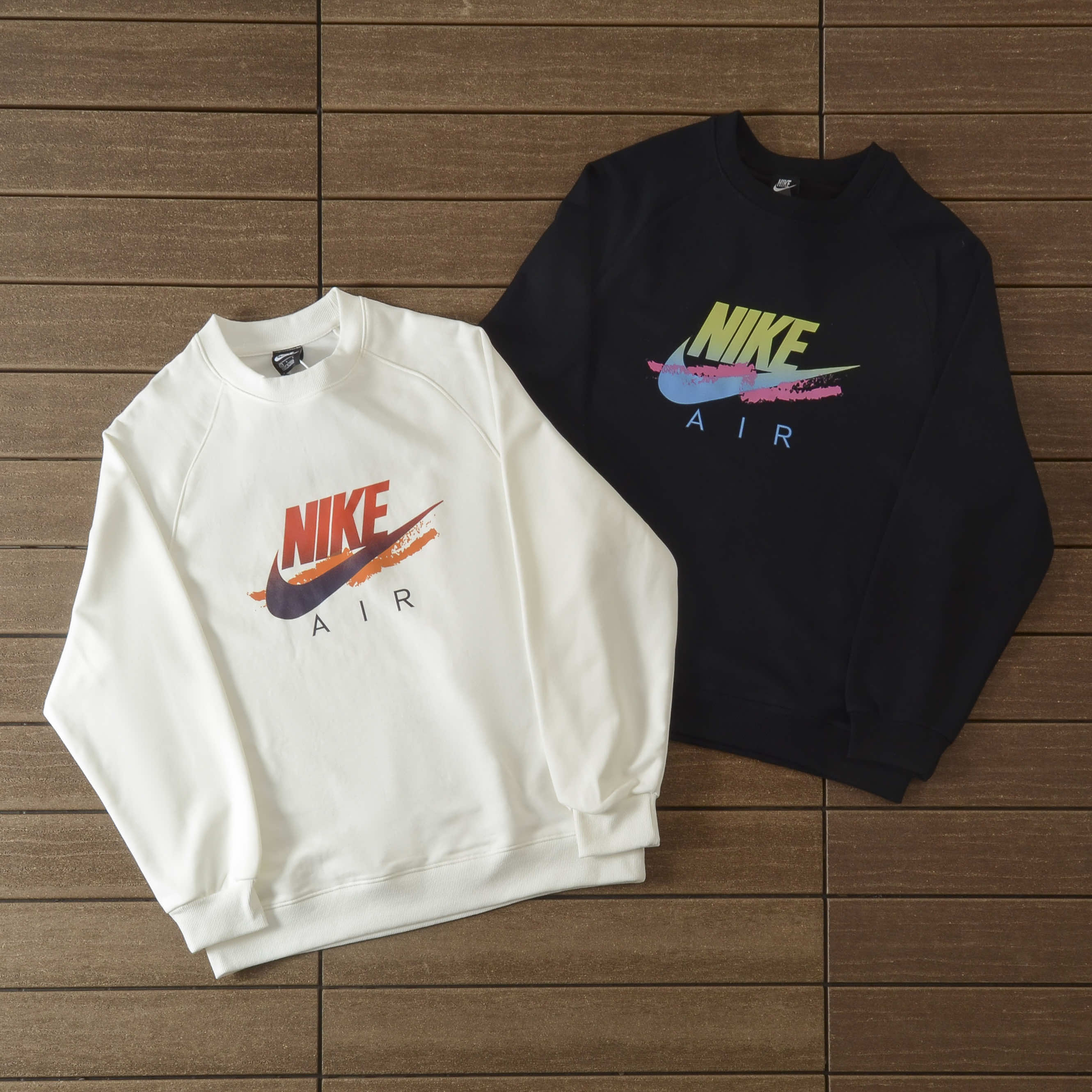 NIKE SWEATER