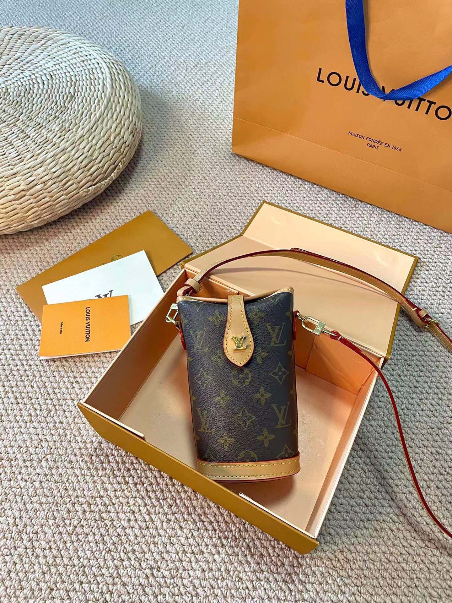LV BAG