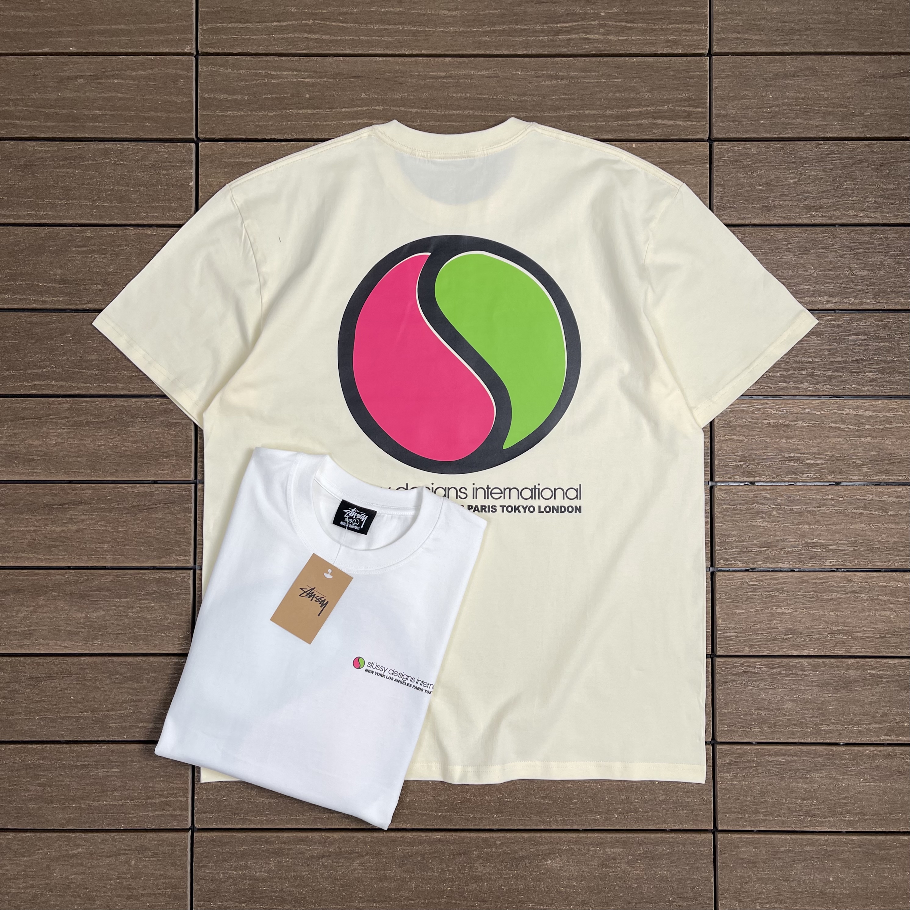 STUSSY T-SHIRT