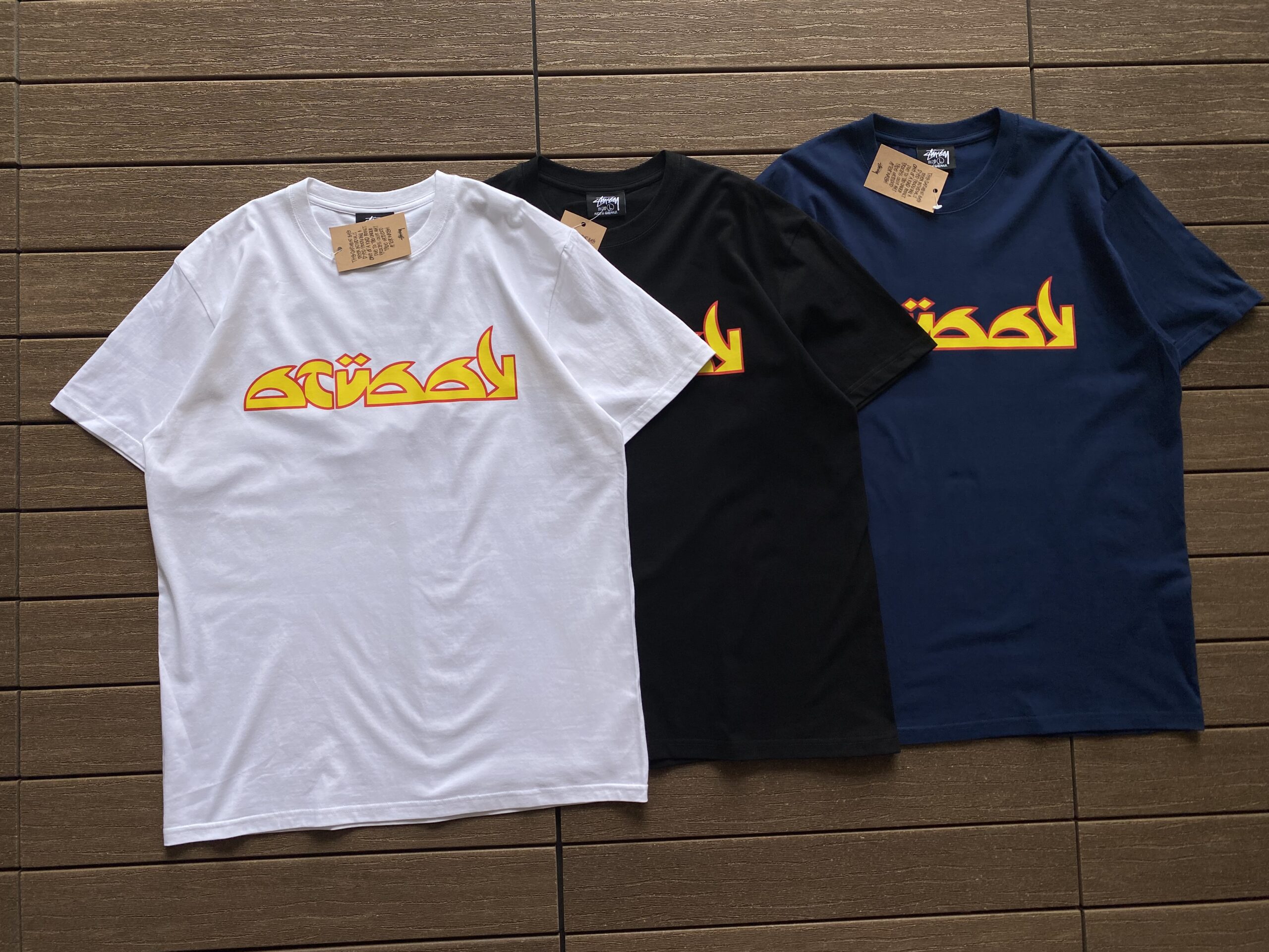 STUSSY T-SHIRT