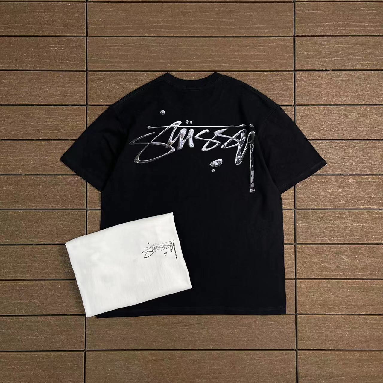 STUSSY T-SHIRT