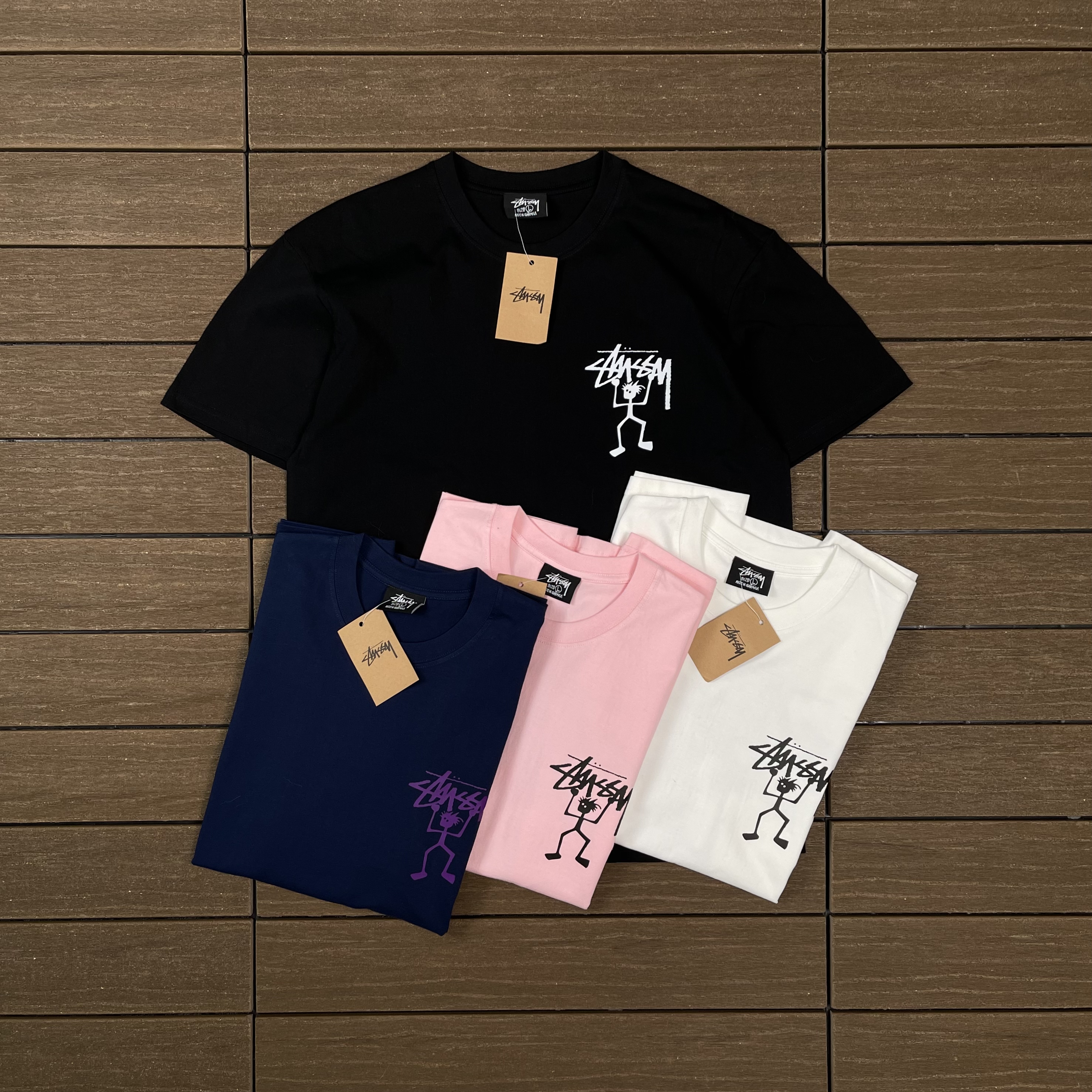 STUSSY T-SHIRT
