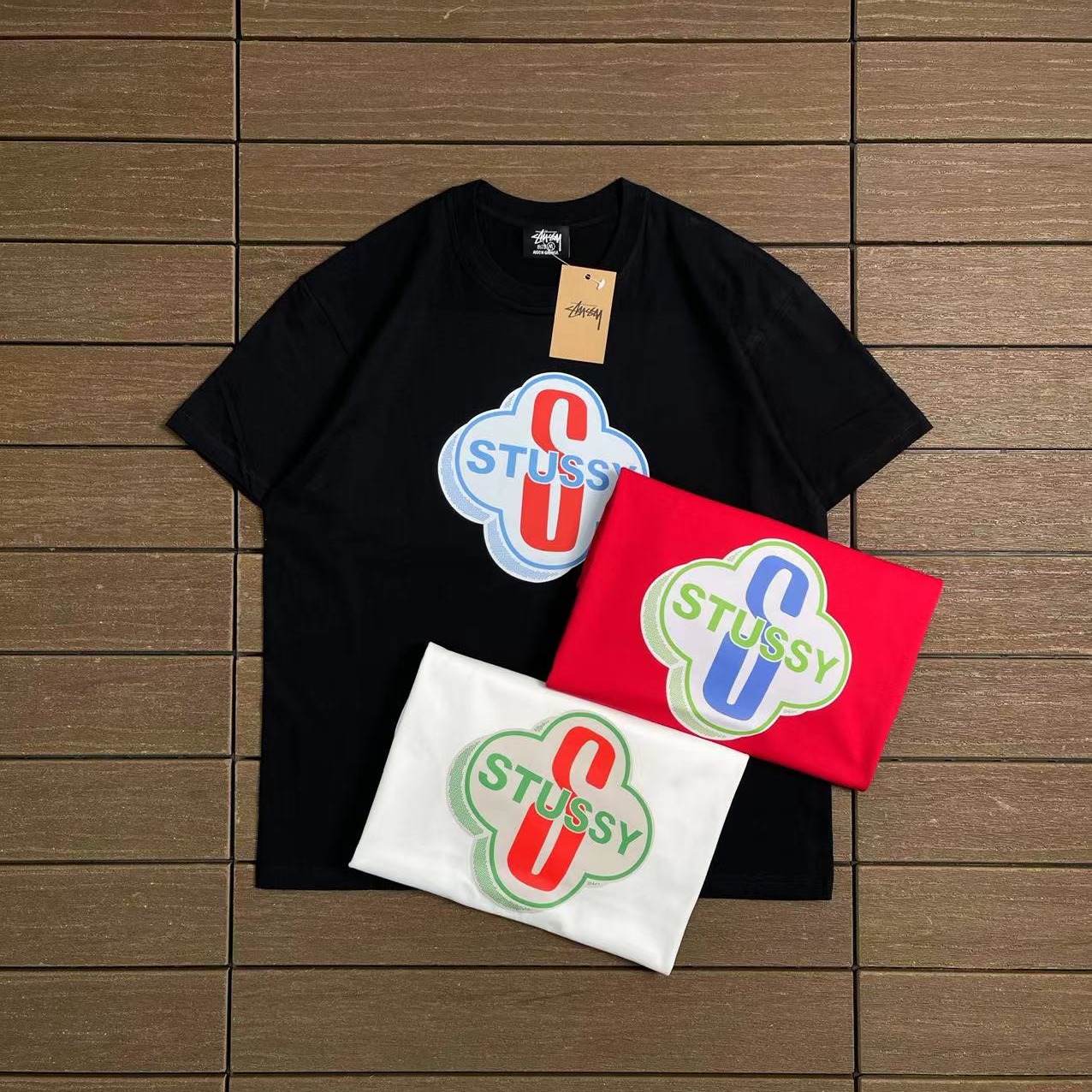 STUSSY T-SHIRT
