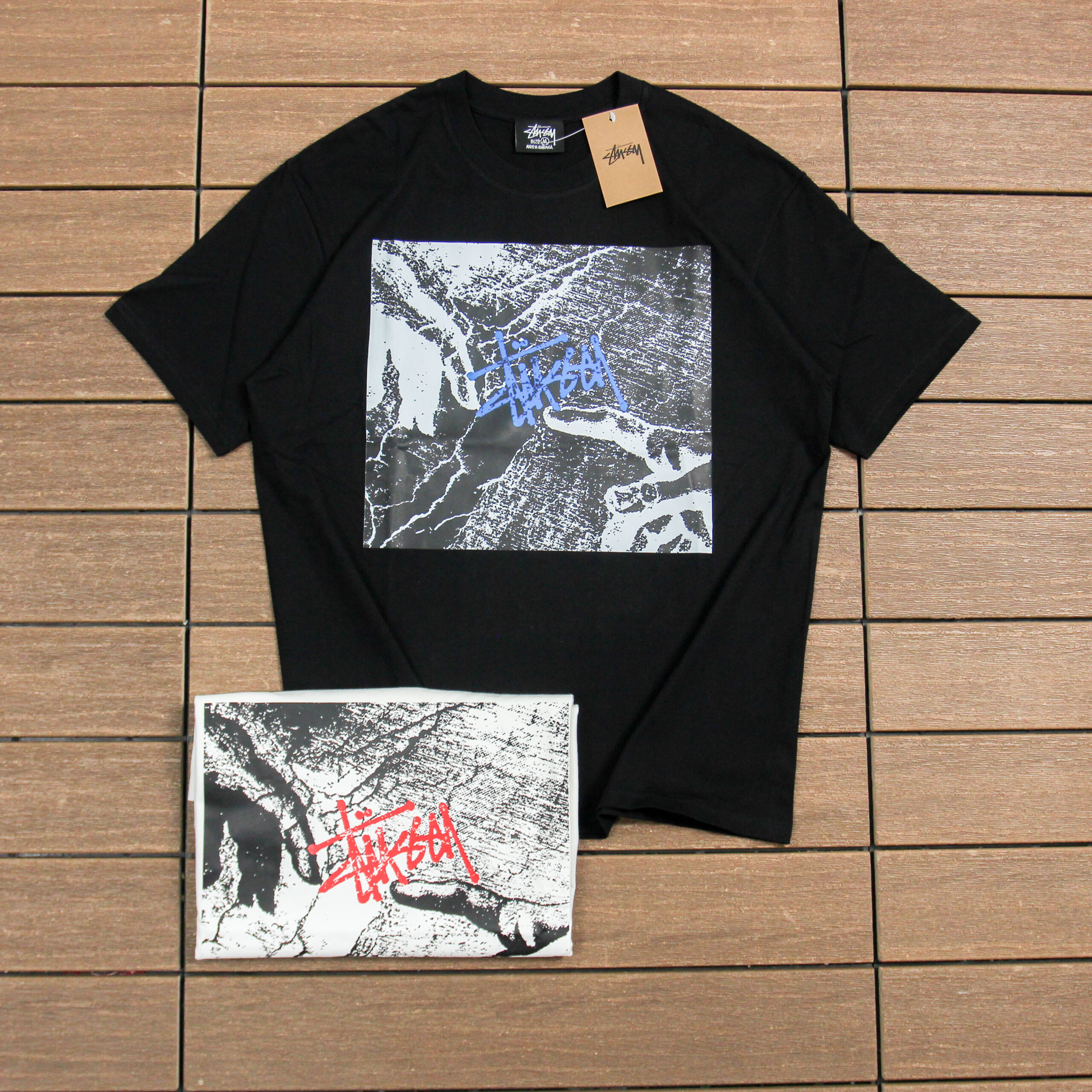 STUSSY T-SHIRT