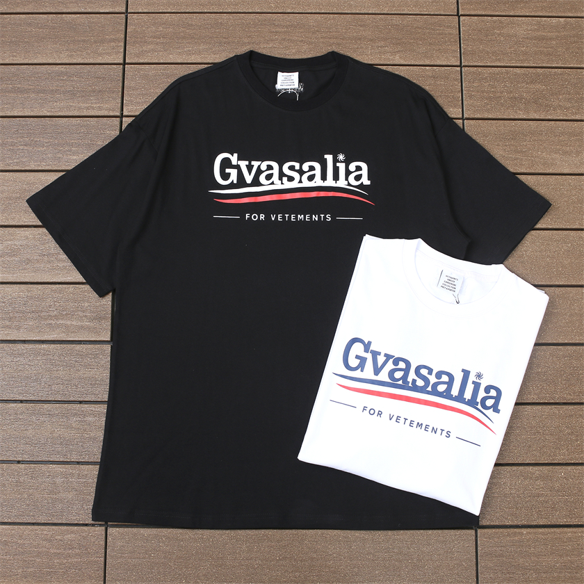 VETEMENTS T-SHIRT