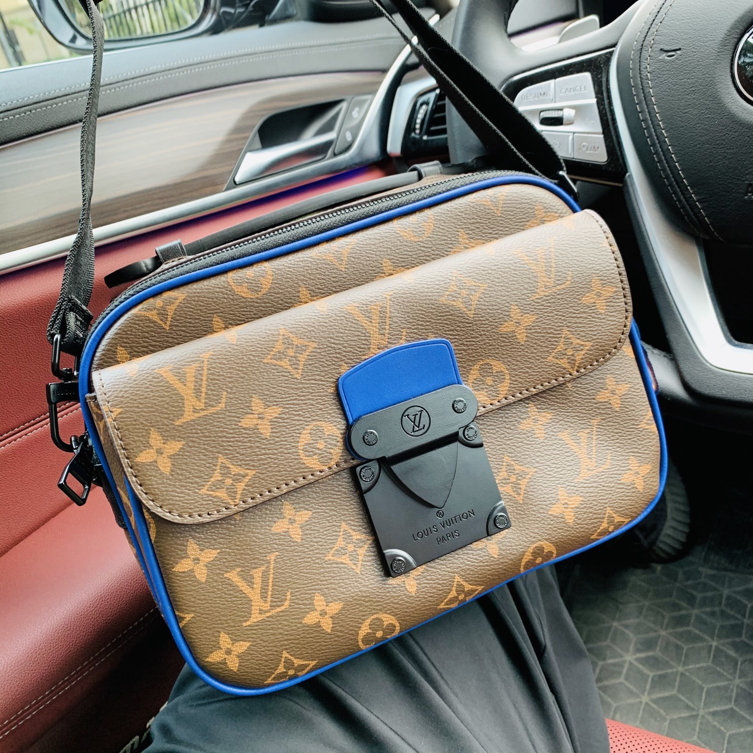 LV