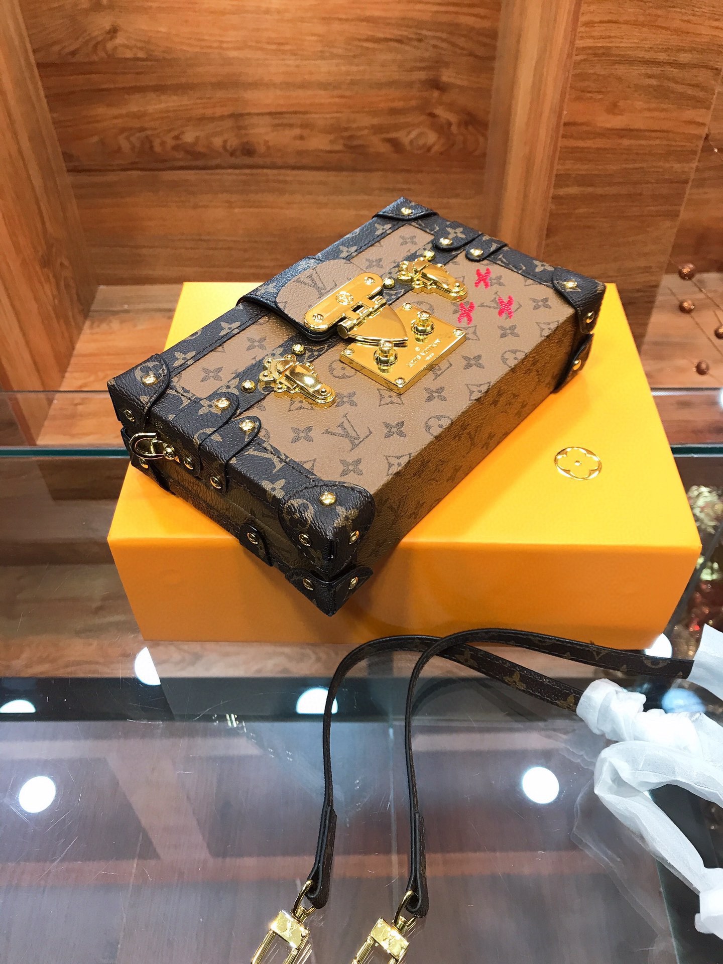LV BAG