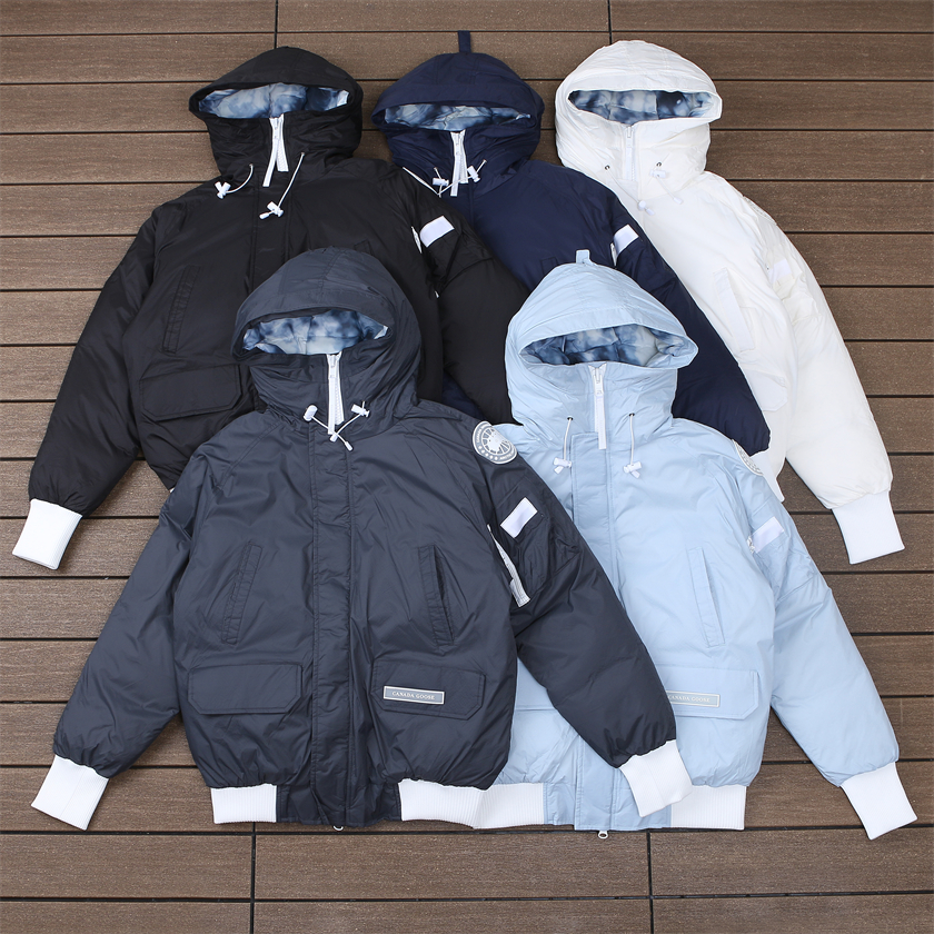 CANADA GOOSE DOWN JACKET