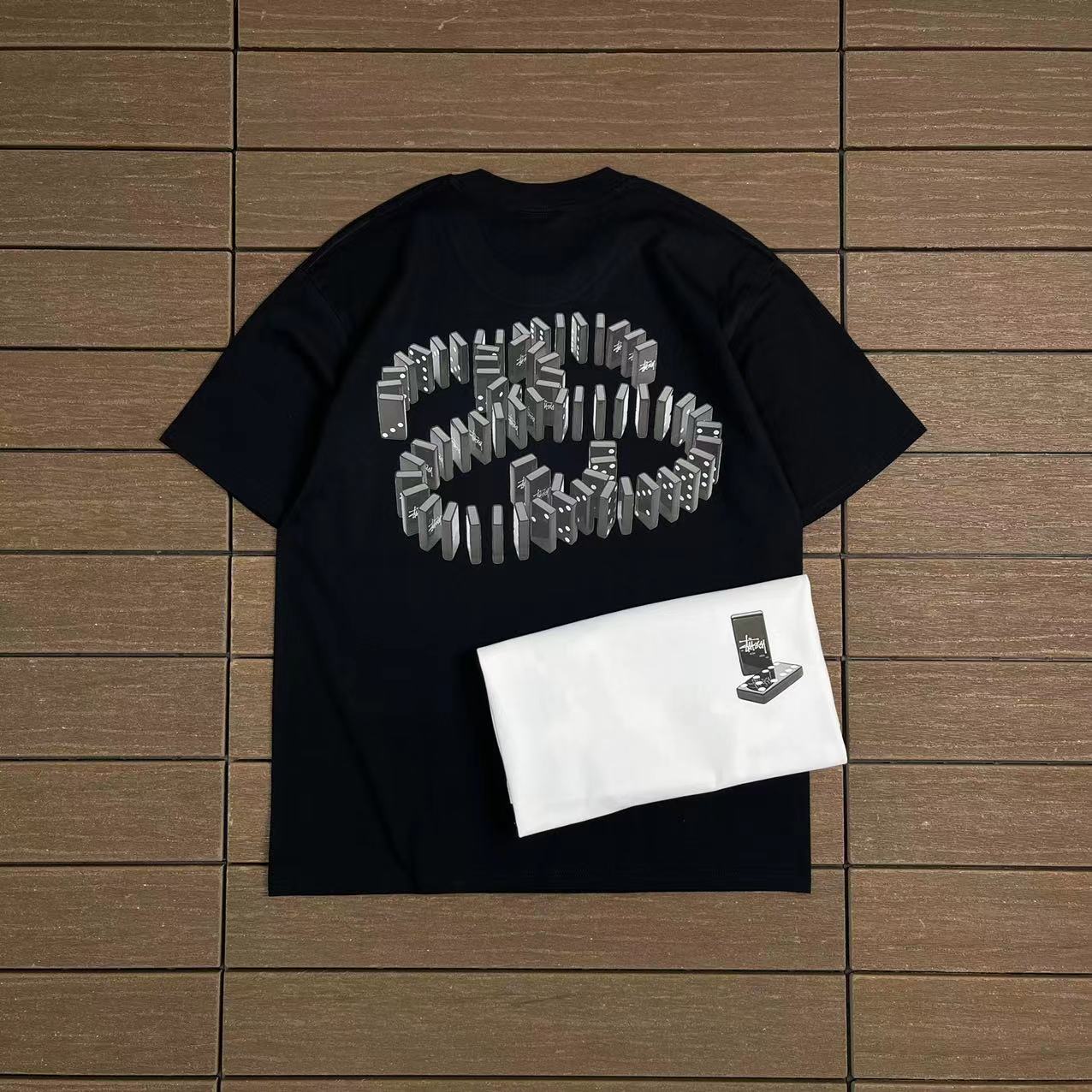 STUSSY T-SHIRT