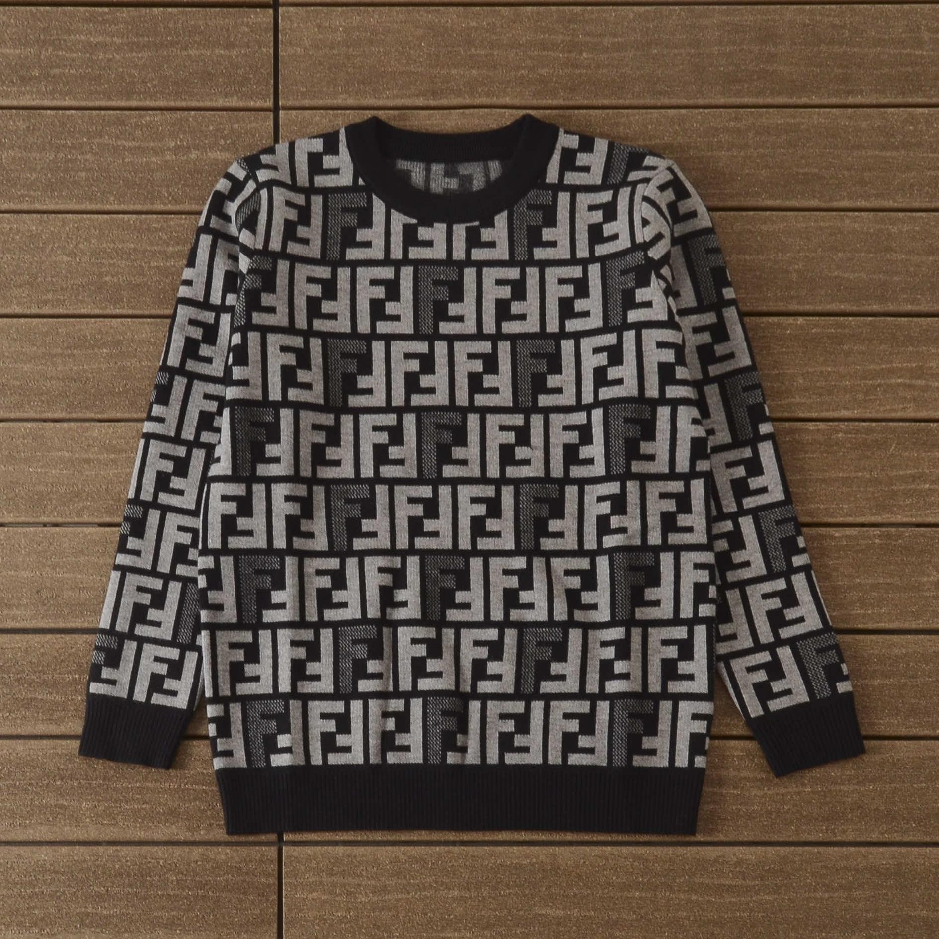 FENDI SWEATER