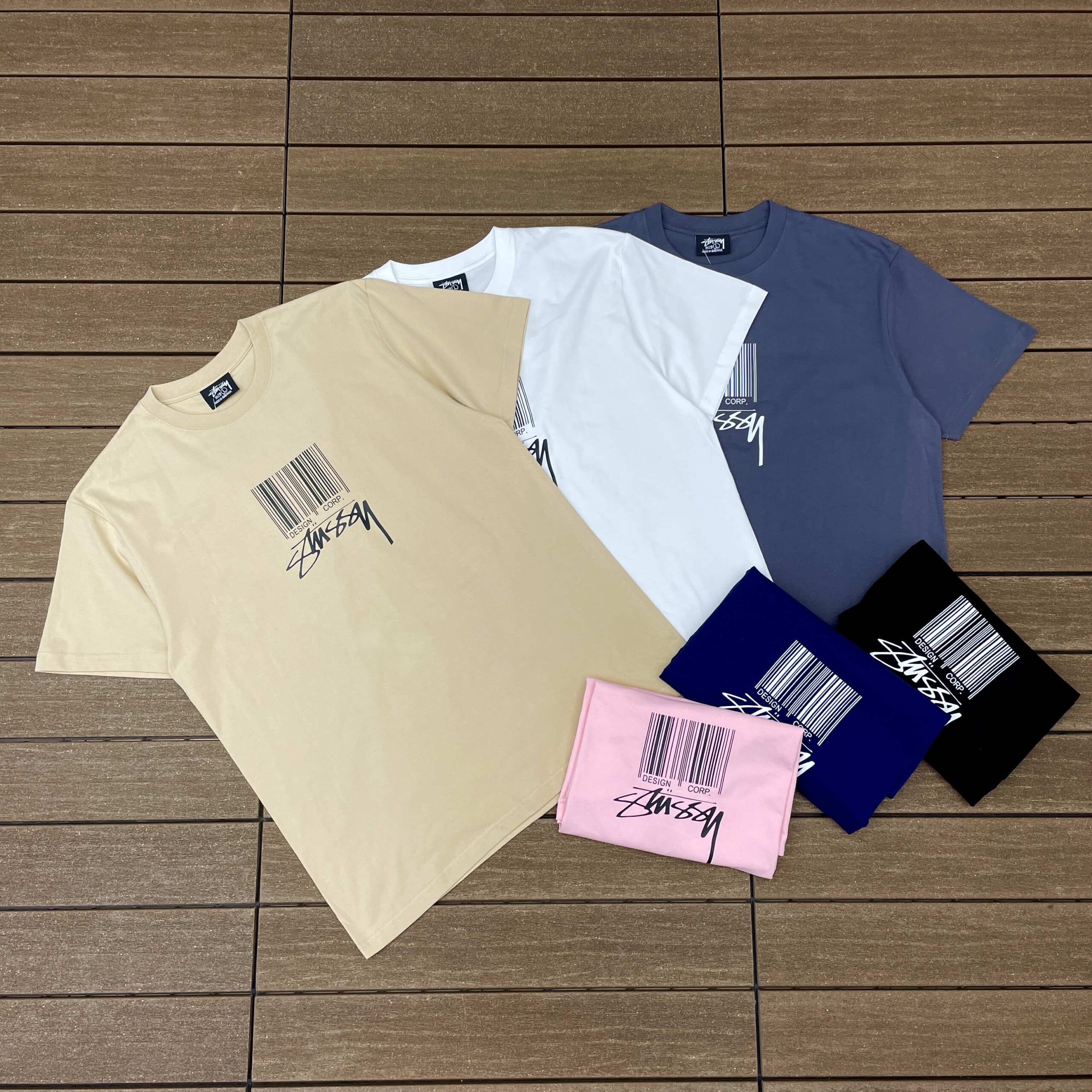STUSSY T-SHIRT
