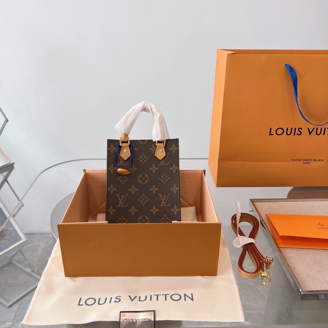 LV BAG