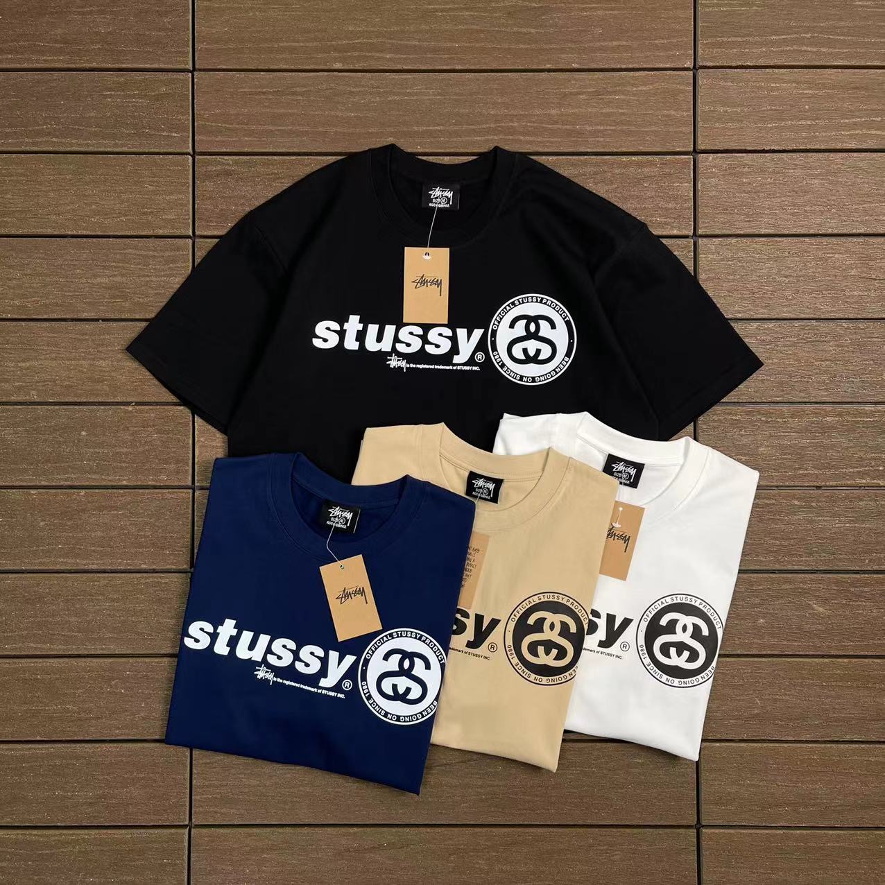 STUSSY T-SHIRT