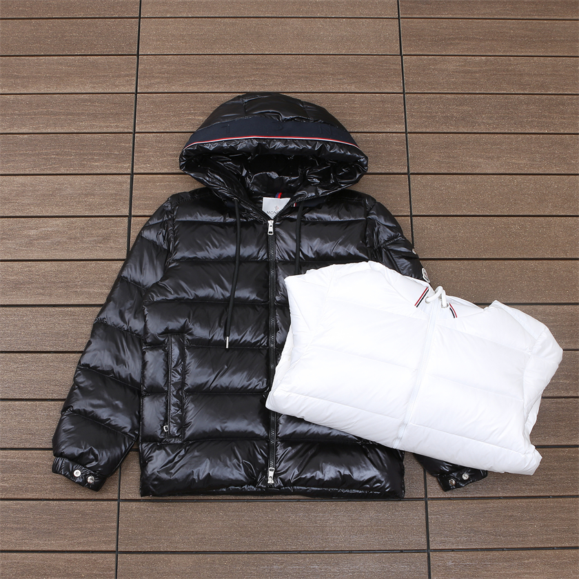 MONCLER DOWN JACKET