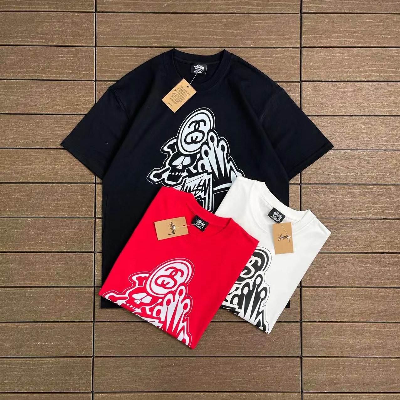 STUSSY T-SHIRT