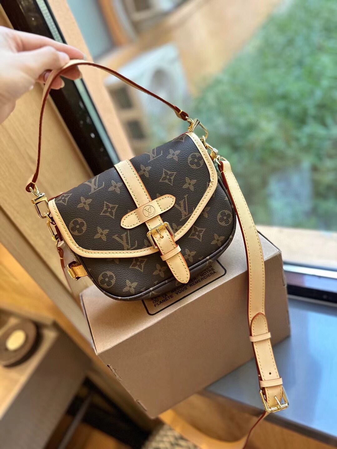 LV BAG