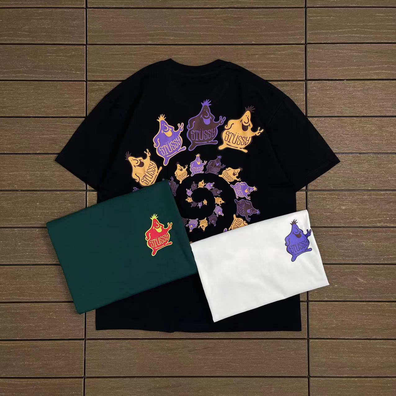 STUSSY T-SHIRT
