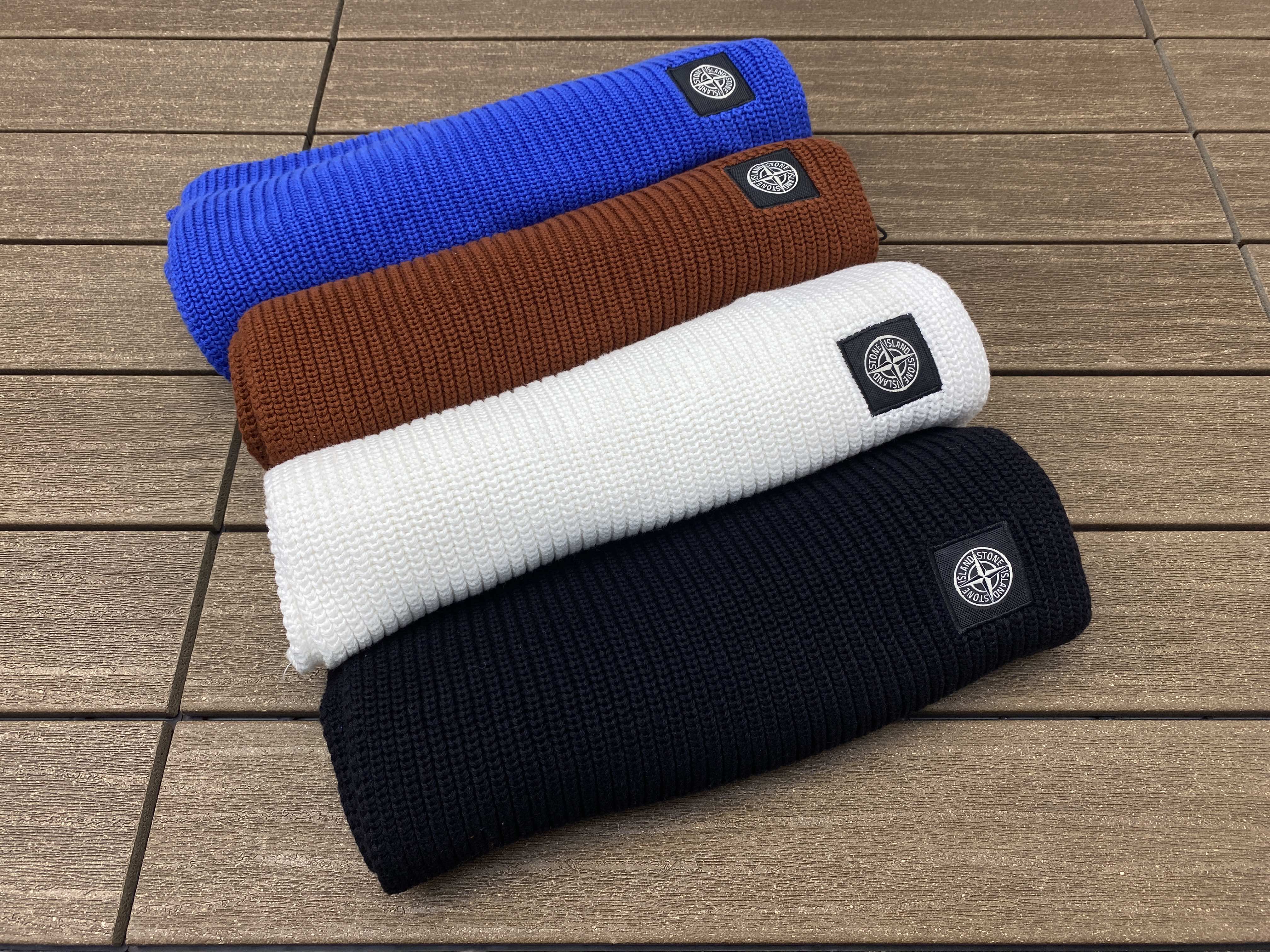 SΤONΕ ISLANＤ Scarf