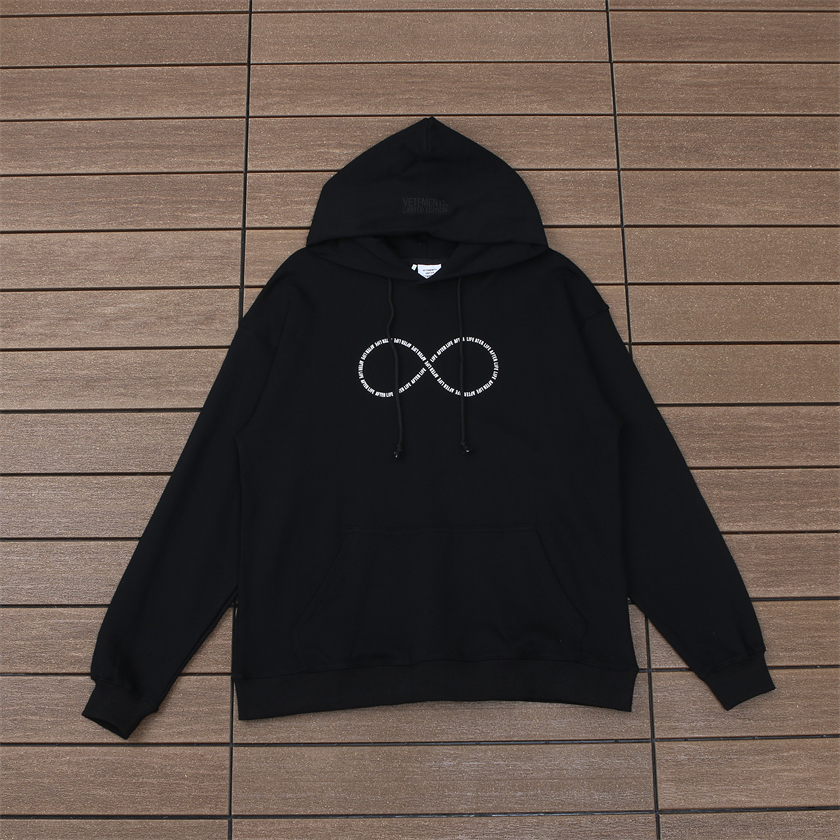 VETEMENTS HOODIE