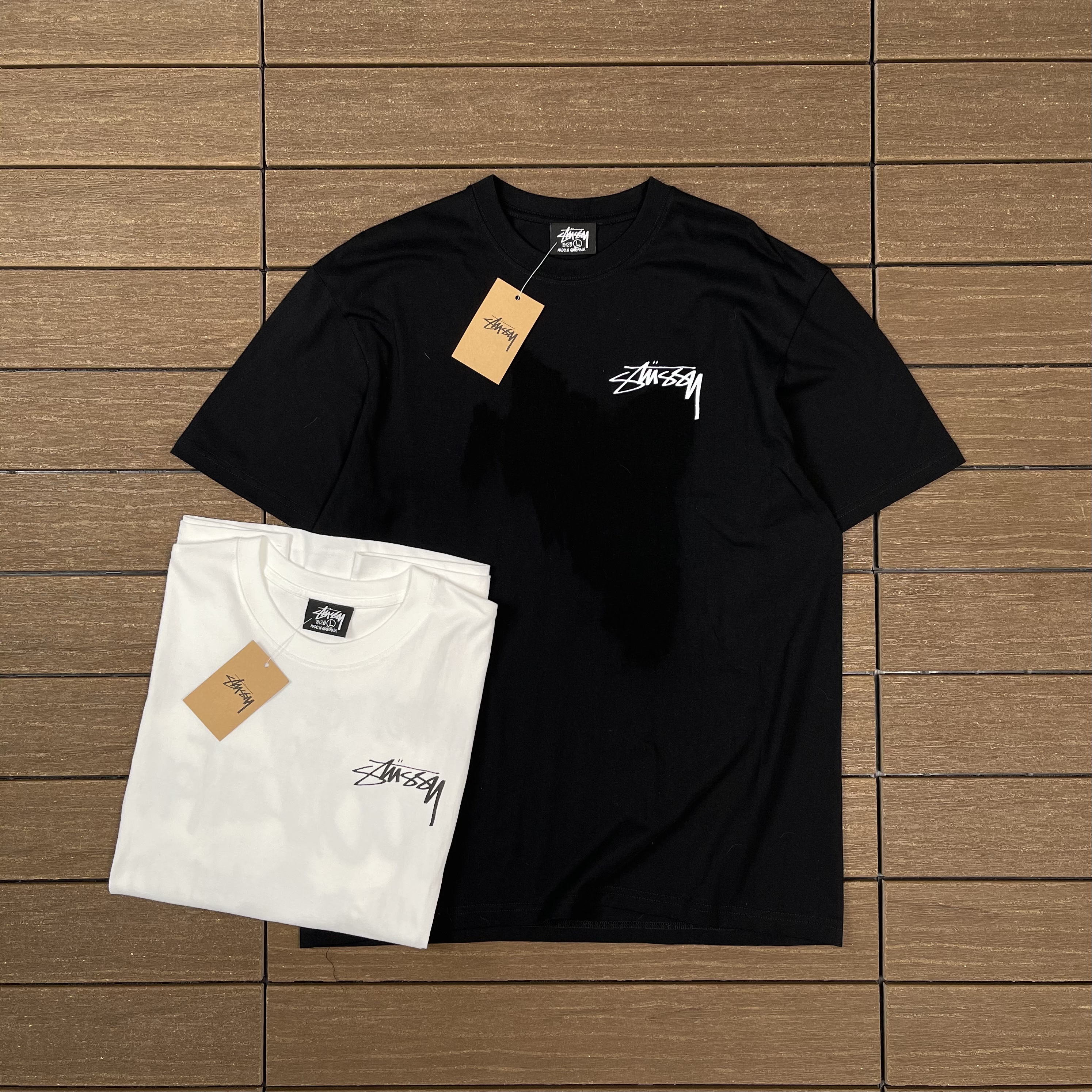 STUSSY T-SHIRT