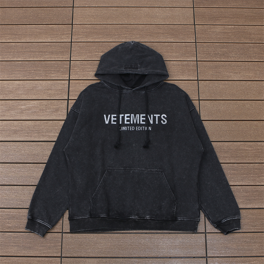 VETEMENTS HOODIE