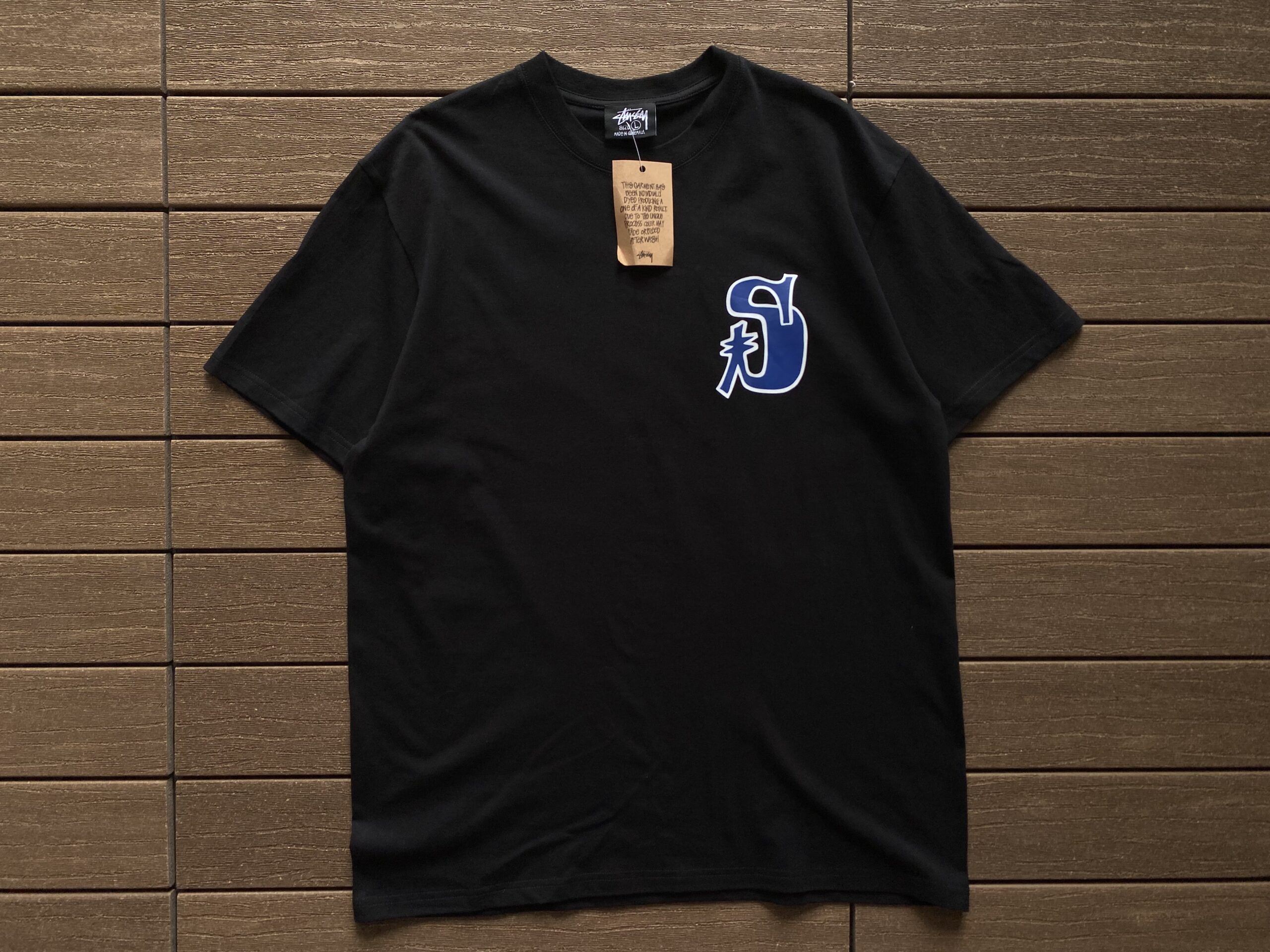 STUSSY T-SHIRT