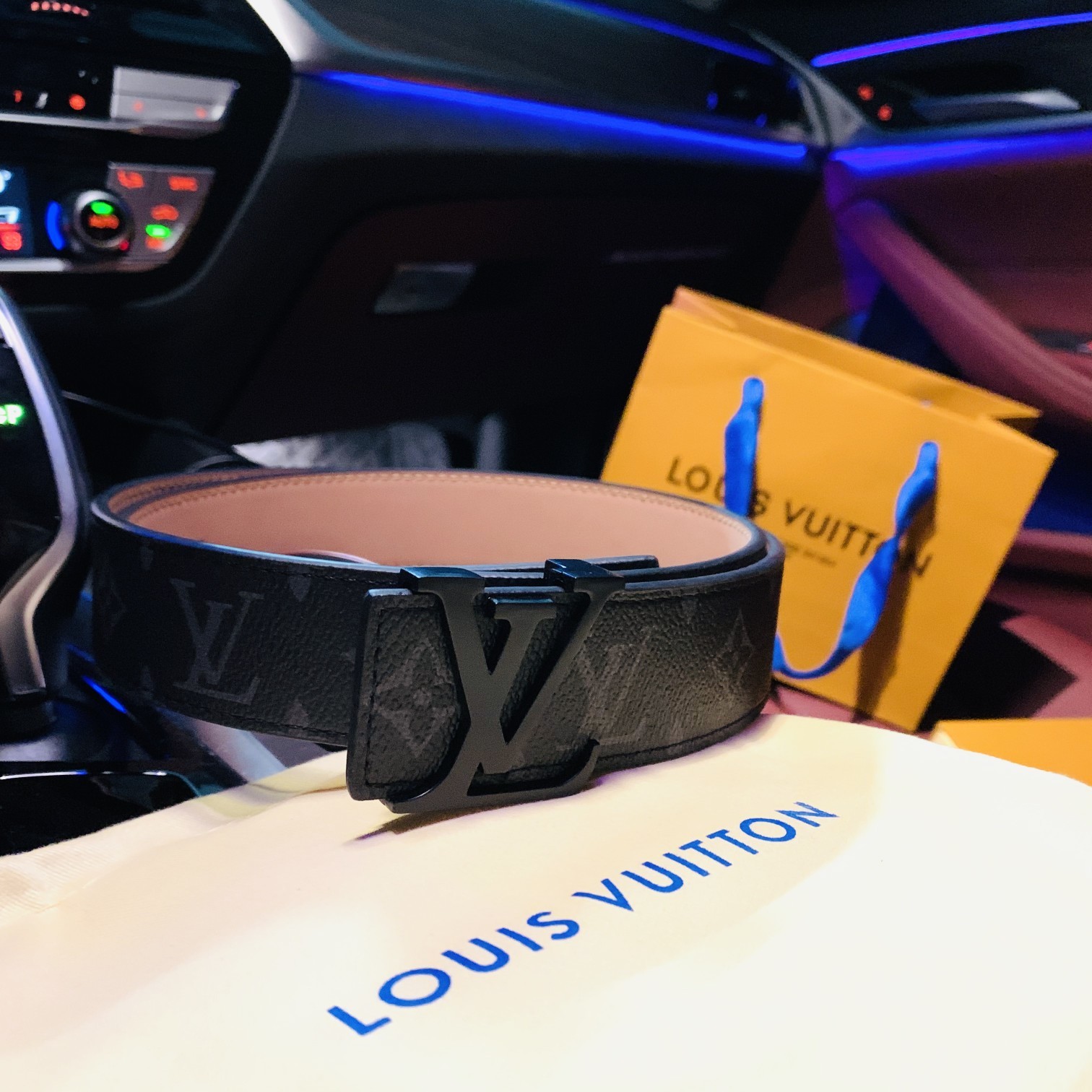 LV