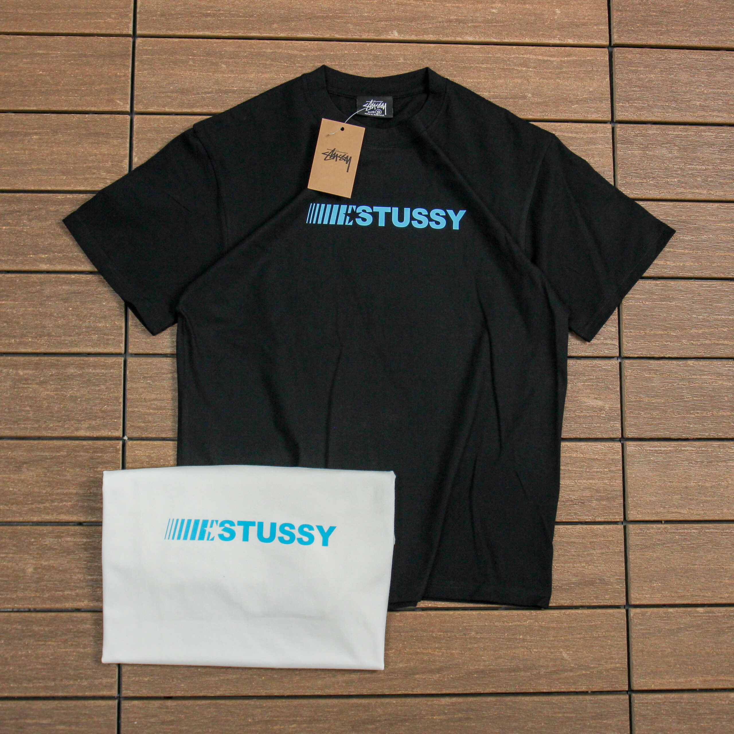 STUSSY T-SHIRT