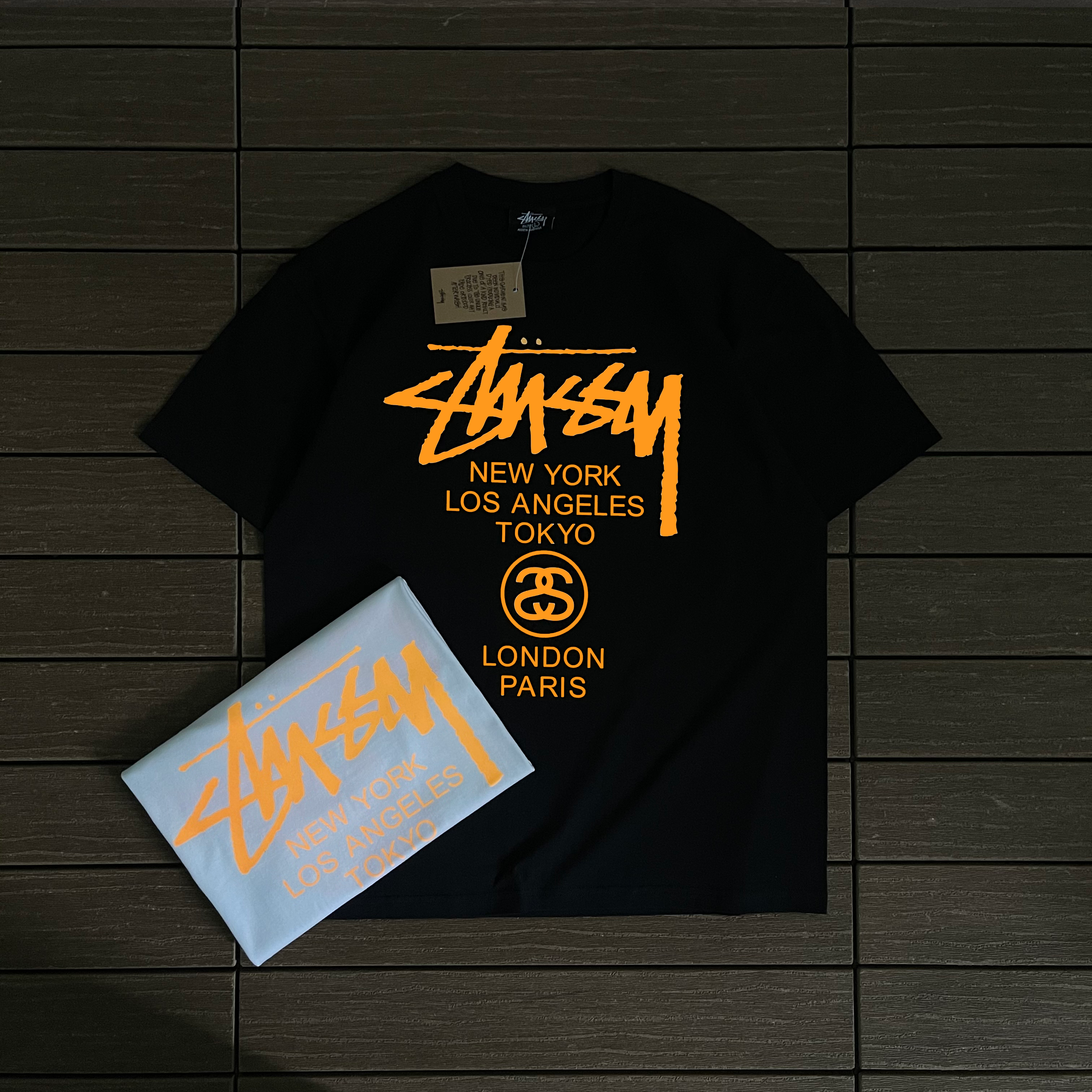 STUSSY T-SHIRT